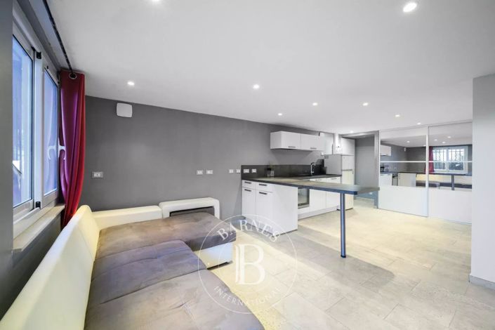 Image No.17-4 Bed House for sale