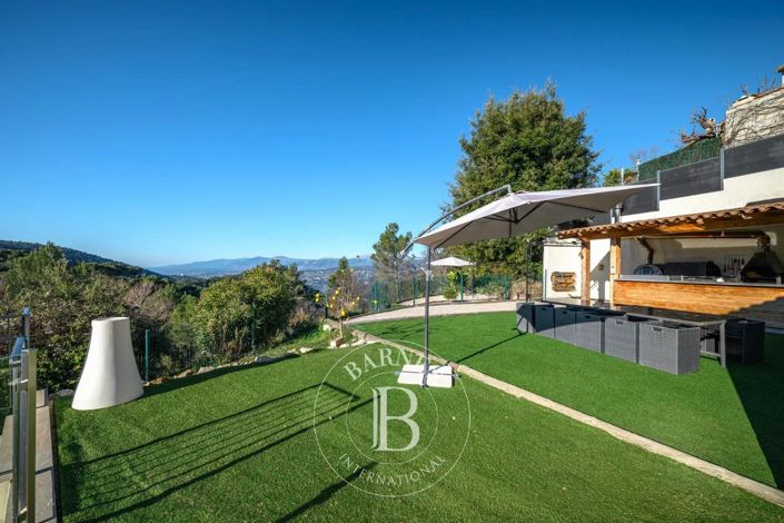 Image No.21-4 Bed House for sale