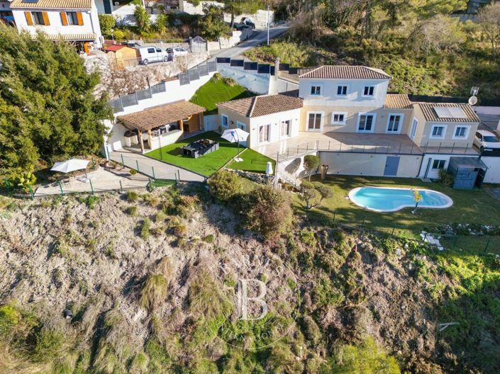 Image No.32-4 Bed House for sale