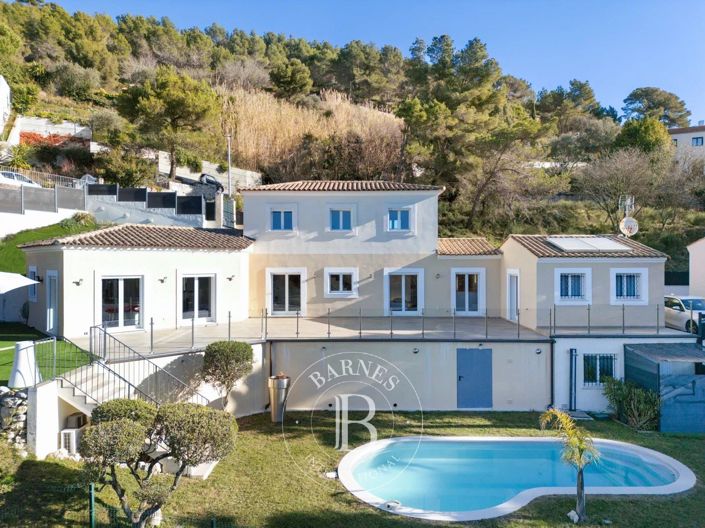 Image No.34-4 Bed House for sale