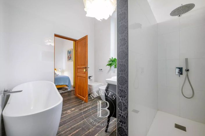 Image No.15-2 Bed Apartment for sale