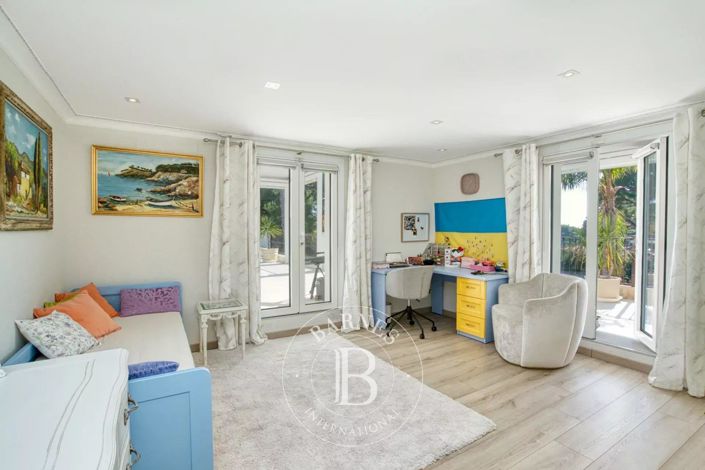 Image No.23-House for sale