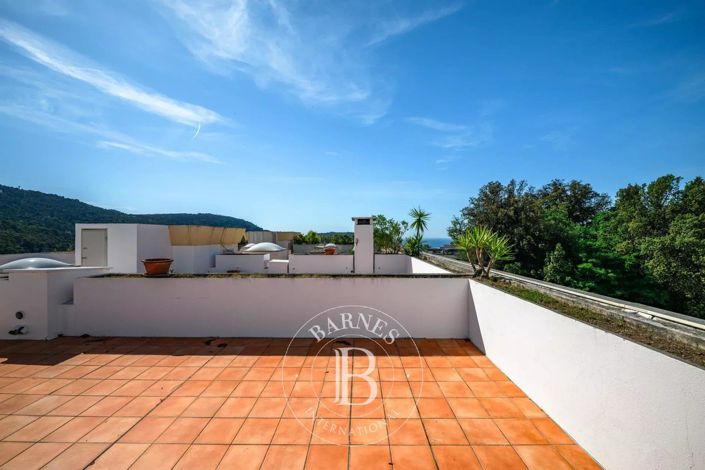 Image No.5-3 Bed Apartment for sale