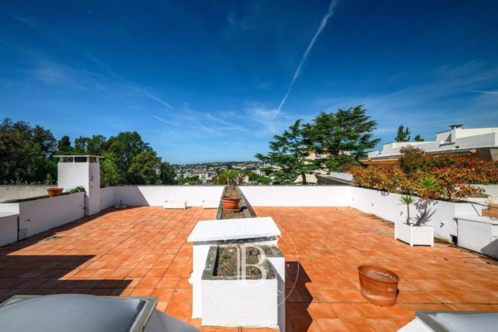 Image No.7-3 Bed Apartment for sale