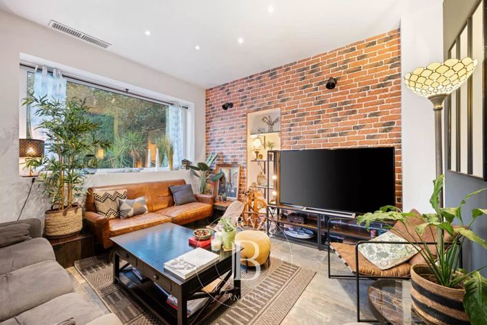 Image No.6-House for sale