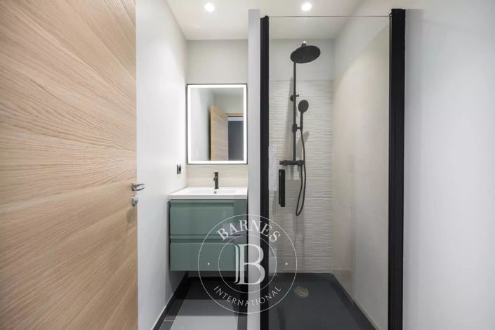 Image No.6-3 Bed Apartment for sale