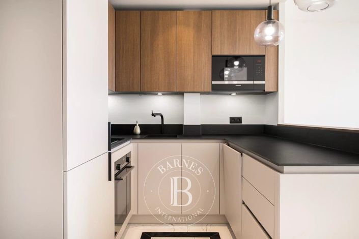 Image No.9-3 Bed Apartment for sale