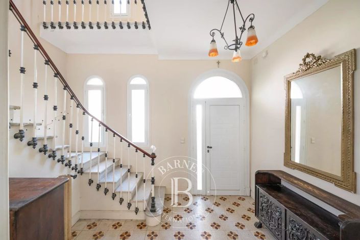 Image No.3-4 Bed House for sale