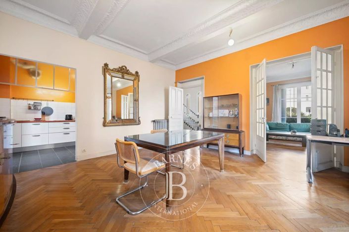 Image No.6-4 Bed House for sale