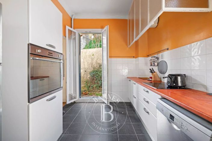 Image No.9-4 Bed House for sale