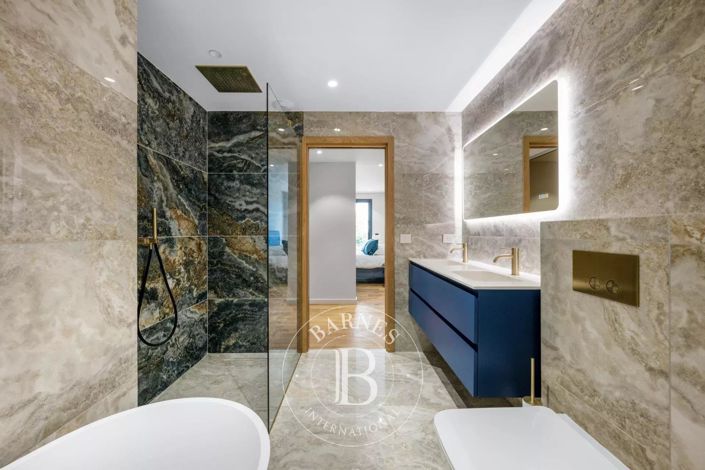 Image No.30-5 Bed Apartment for sale