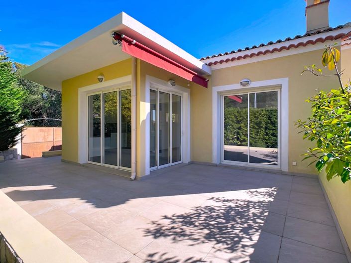 Image No.11-House for sale