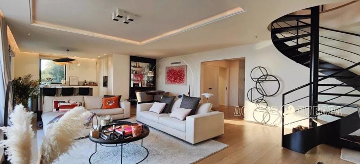 Image No.6-3 Bed Apartment for sale