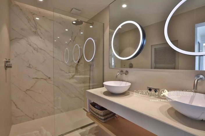 Image No.8-3 Bed Apartment for sale