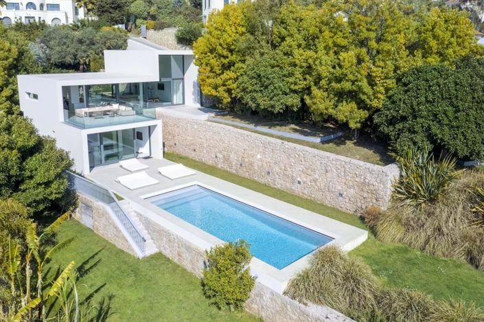 Image No.1-4 Bed House for sale