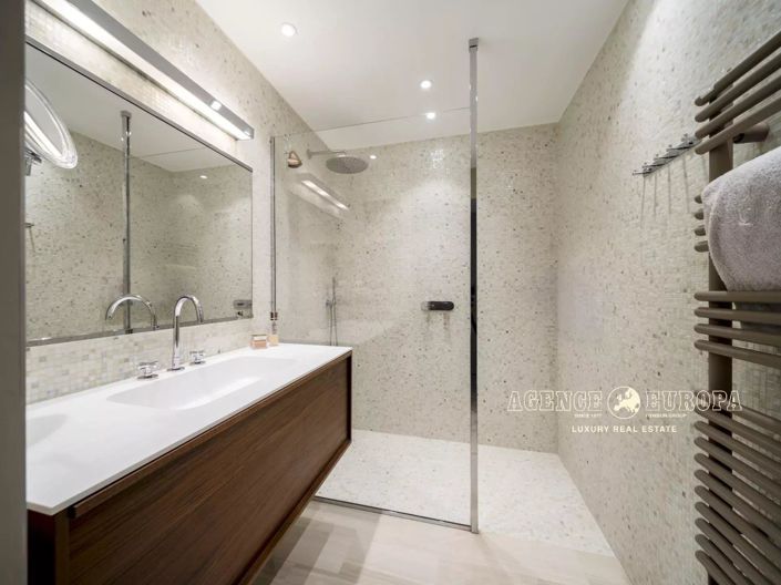 Image No.9-3 Bed Apartment for sale