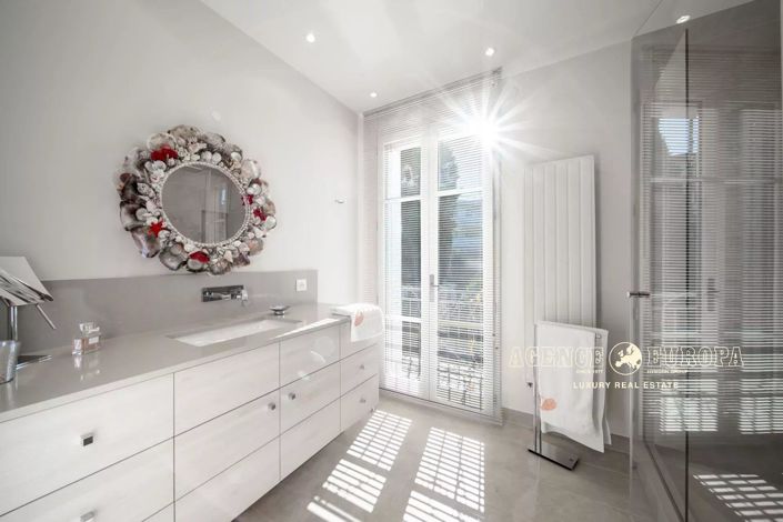 Image No.14-4 Bed House for sale