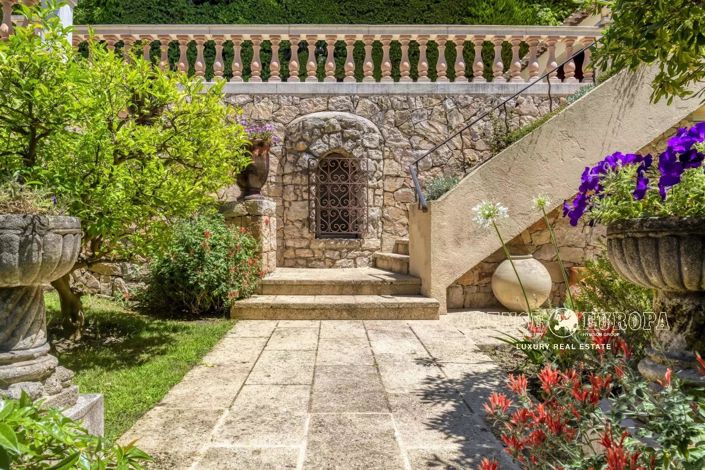 Image No.5-4 Bed House for sale