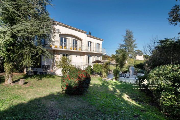 Image No.4-5 Bed House for sale