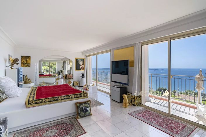 Image No.19-5 Bed House for sale