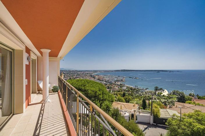 Image No.22-5 Bed House for sale