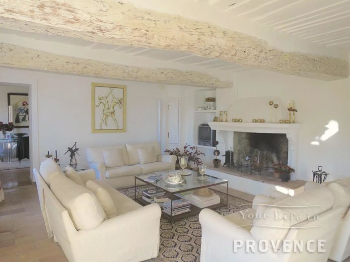 Image No.18-11 Bed House for sale