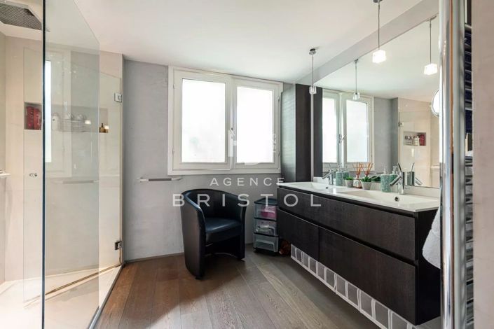 Image No.13-3 Bed House for sale