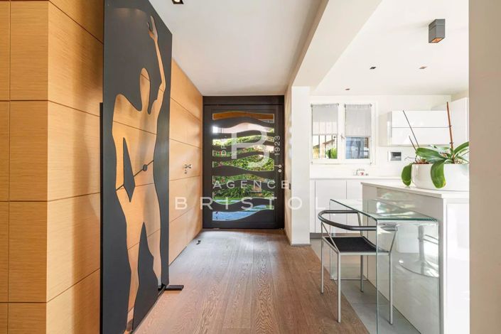 Image No.16-3 Bed House for sale