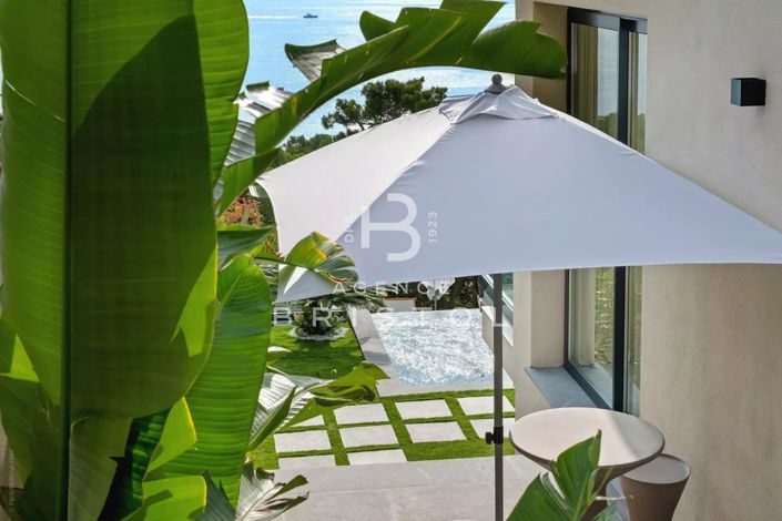 Image No.18-4 Bed House for sale