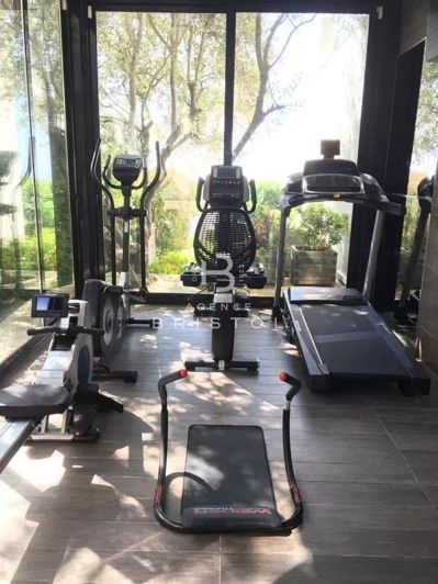 Image No.9-5 Bed House for sale