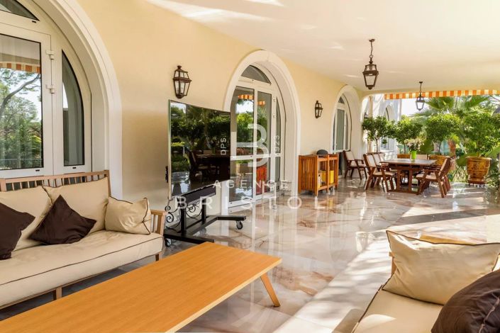 Image No.14-6 Bed House for sale