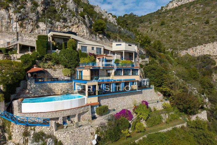 Image No.18-4 Bed House for sale