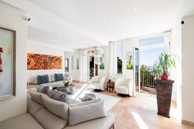 3 Bed Apartment for sale