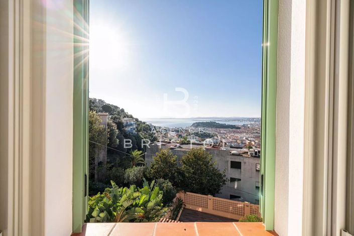 Image No.20-3 Bed Apartment for sale