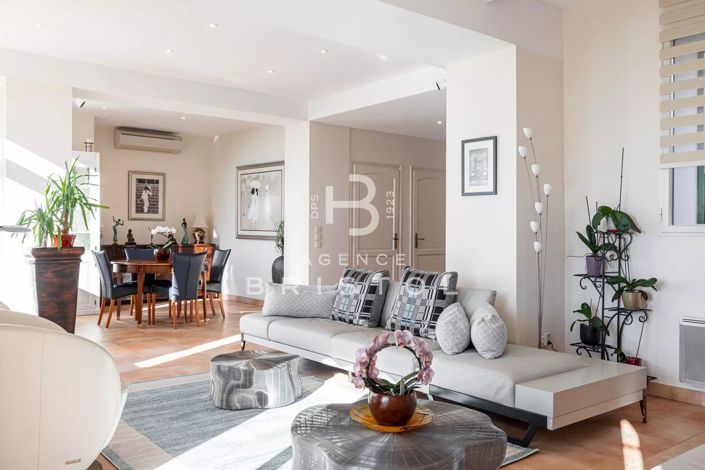 Image No.7-3 Bed Apartment for sale