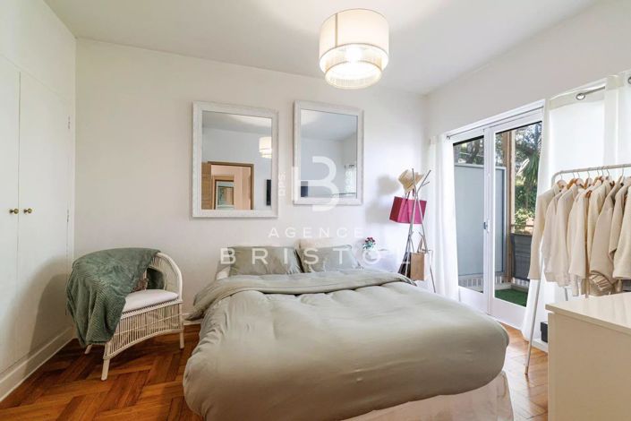 Image No.11-1 Bed Apartment for sale