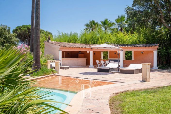 Image No.5-5 Bed House for sale