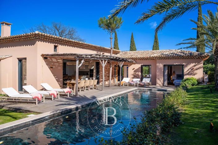 Image No.3-4 Bed House for sale