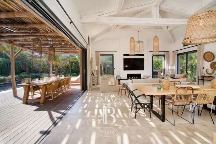 Image No.8-4 Bed House for sale