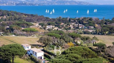 7 Bed House for sale