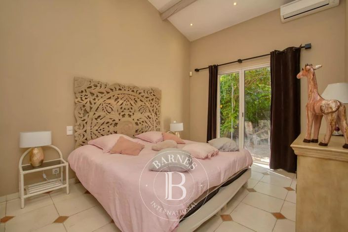 Image No.13-5 Bed House for sale