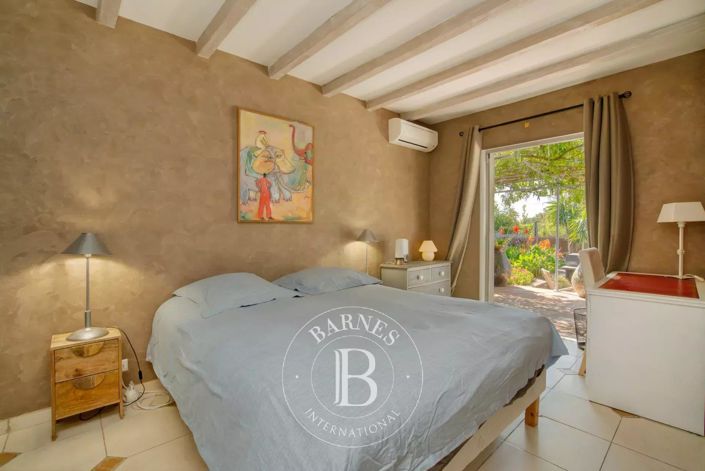 Image No.14-5 Bed House for sale