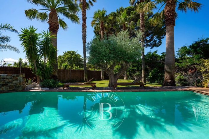 Image No.6-5 Bed House for sale