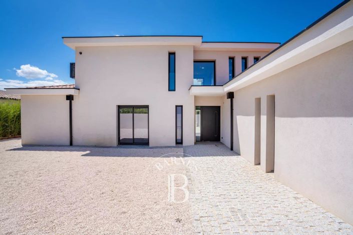 Image No.5-4 Bed House for sale