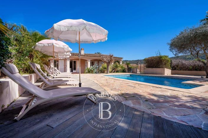 Image No.2-6 Bed House for sale