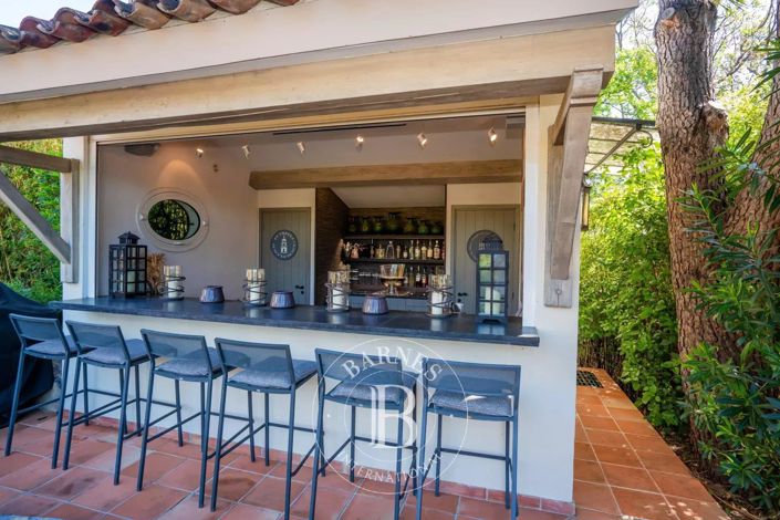 Image No.6-5 Bed House for sale