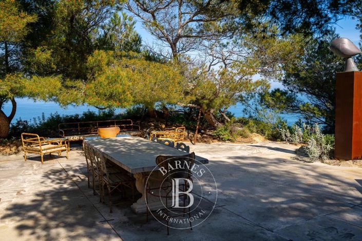 Image No.6-6 Bed House for sale