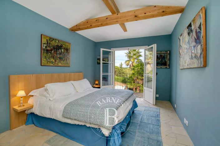 Image No.10-4 Bed House for sale