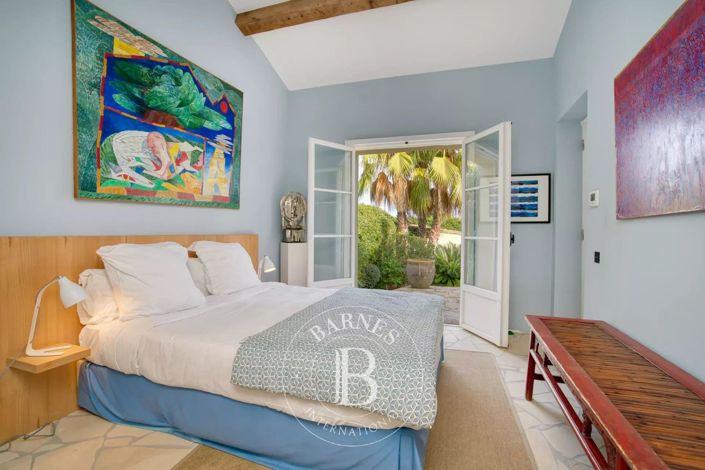 Image No.9-4 Bed House for sale