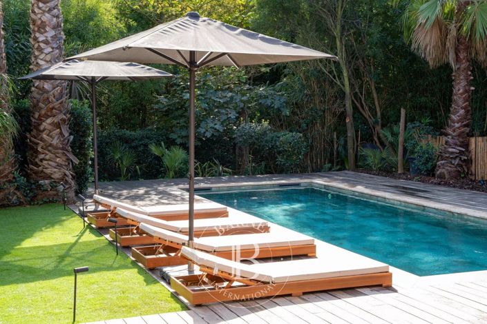 Image No.3-4 Bed House for sale